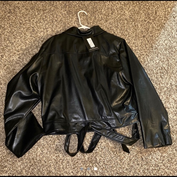 Leather jacket - Picture 3 of 3